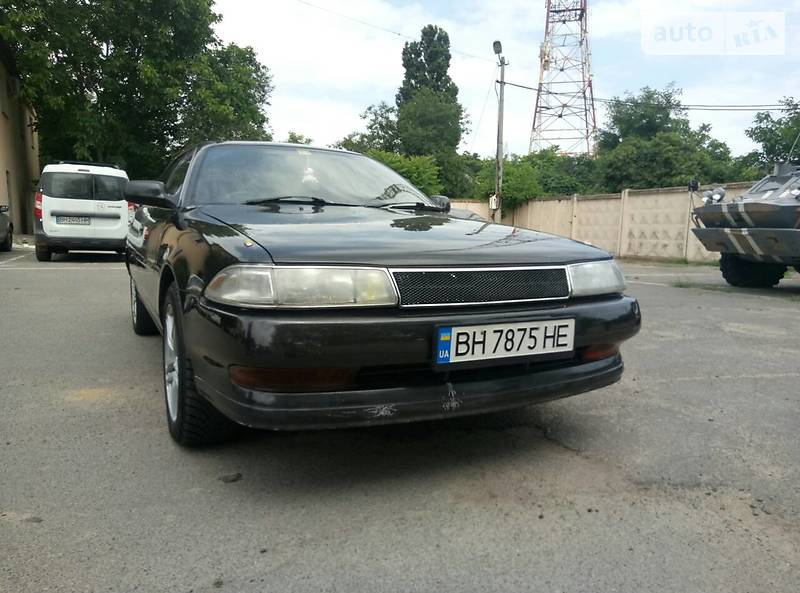 Седан Toyota Carina 1990 в Одессе