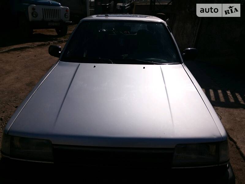 Хетчбек Toyota Carina 1987 в 