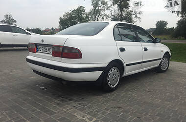 Седан Toyota Carina 1992 в Яворове