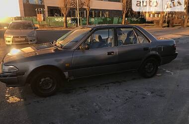 Седан Toyota Carina 1989 в Києві