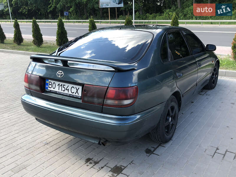 Хетчбек Toyota Carina 1994 в Тернополі
