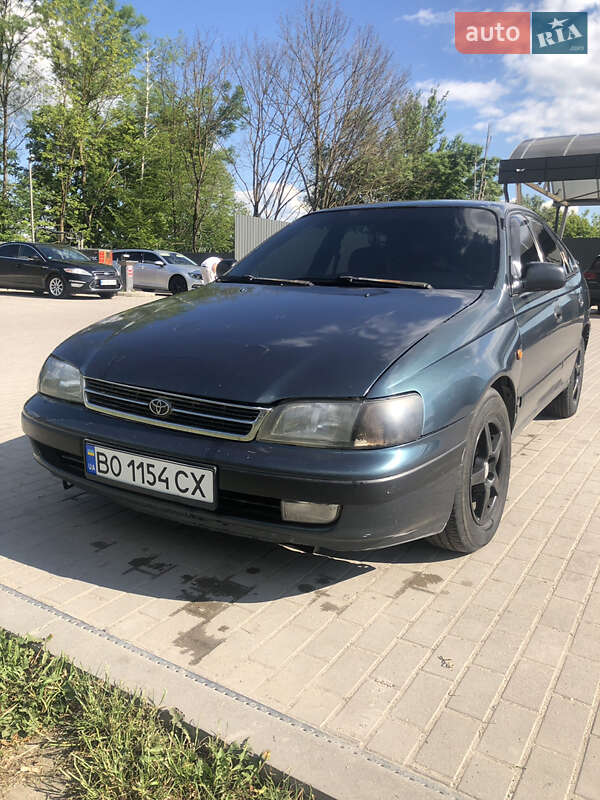 Хетчбек Toyota Carina 1994 в Тернополі