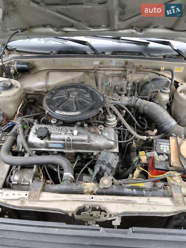 Toyota Carina 1984