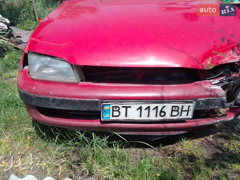 Седан Toyota Carina 1993 в Бородянке