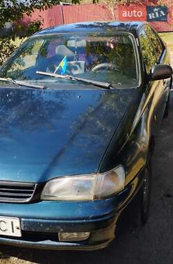 Седан Toyota Carina 1993 в Добровеличківці