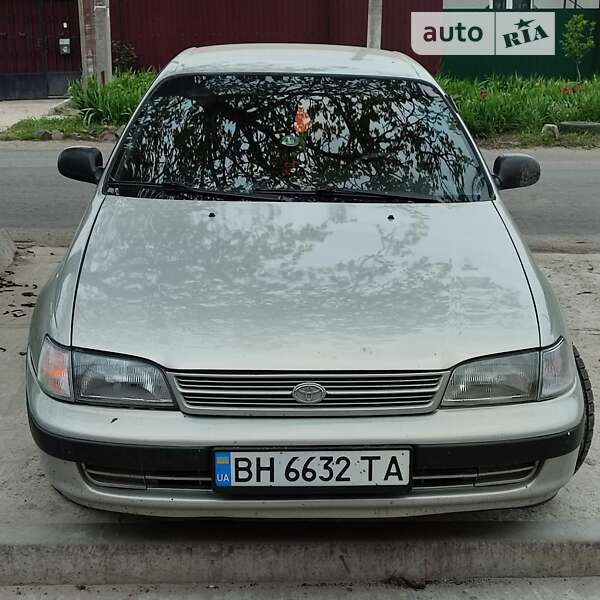 Седан Toyota Carina 1993 в Подольске