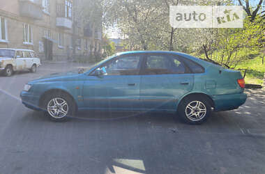 Седан Toyota Carina 1998 в Киеве