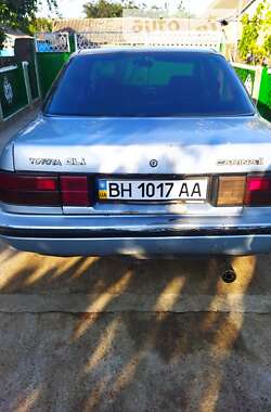 Седан Toyota Carina 1988 в Белгороде-Днестровском