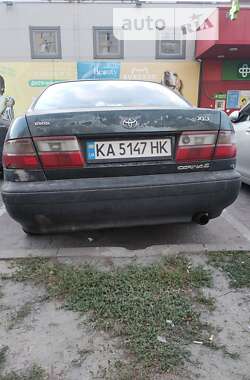 Седан Toyota Carina 1994 в Києві