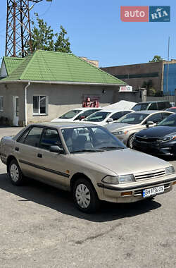 Седан Toyota Carina 1988 в 