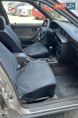 Седан Toyota Carina 1988 в 