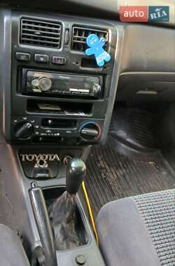 Седан Toyota Carina 1995 в Одессе