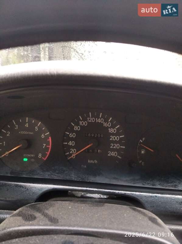 Седан Toyota Carina 1995 в Боярке