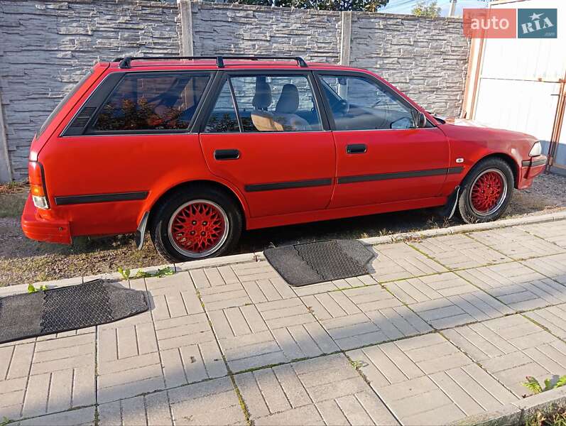 Универсал Toyota Carina 1988 в Сумах