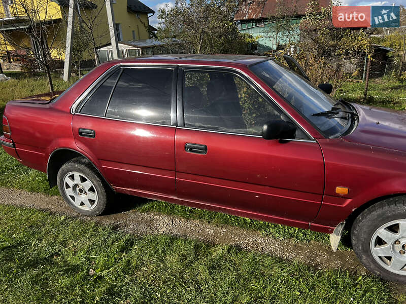 Седан Toyota Carina 1991 в Бориславе