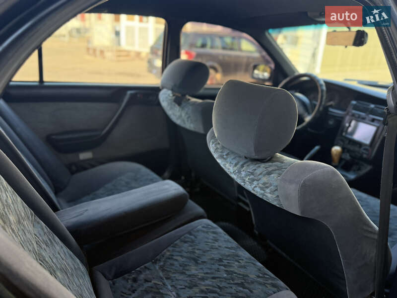 Седан Toyota Carina 1993 в Одессе фото 13 Седан Toyota Carina 1993 в Одессе