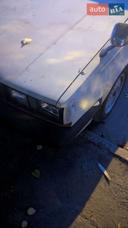 Универсал Toyota Carina 1986 в Запорожье