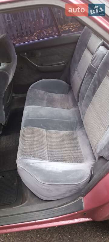 Седан Toyota Carina 1991 в Каменском фото 7 Седан Toyota Carina 1991 в Каменском