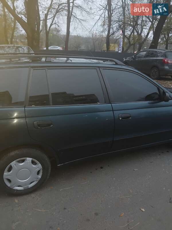 Седан Toyota Carina 1994 в Одессе