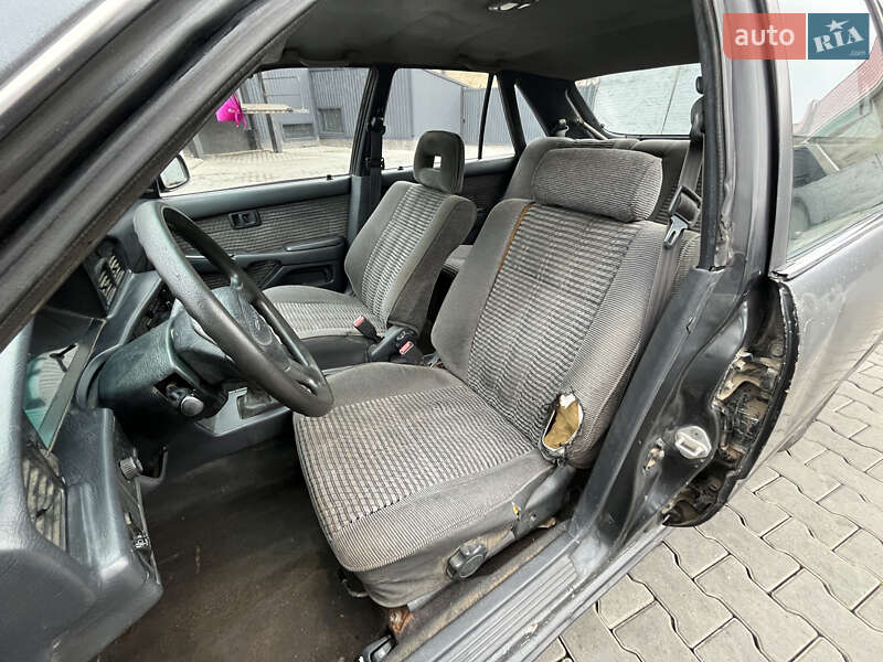 Хэтчбек Toyota Carina 1991 в Одессе