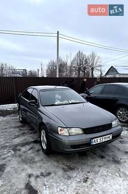 Седан Toyota Carina 1993 в Мені