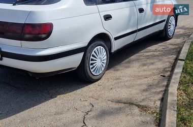 Седан Toyota Carina 1993 в Одессе