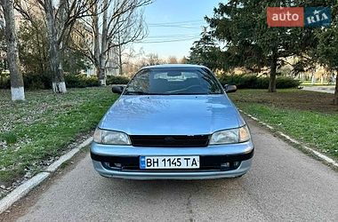 Седан Toyota Carina 1994 в Одессе