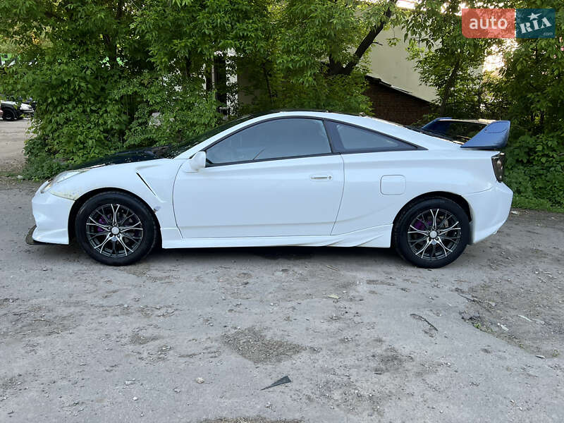 Купе Toyota Celica 2000 в Харкові