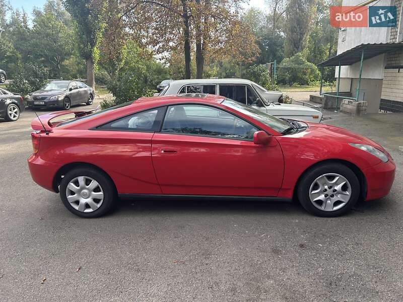 Купе Toyota Celica 2002 в Киеве