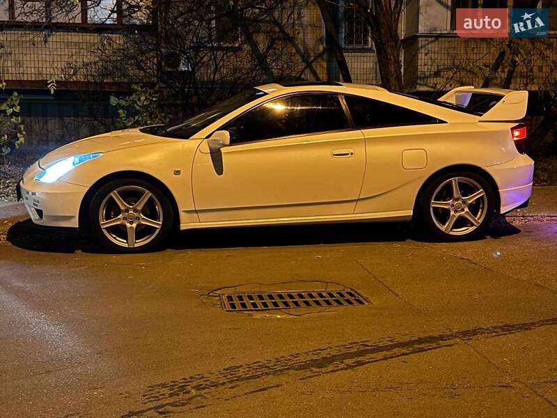 Купе Toyota Celica 2003 в Києві