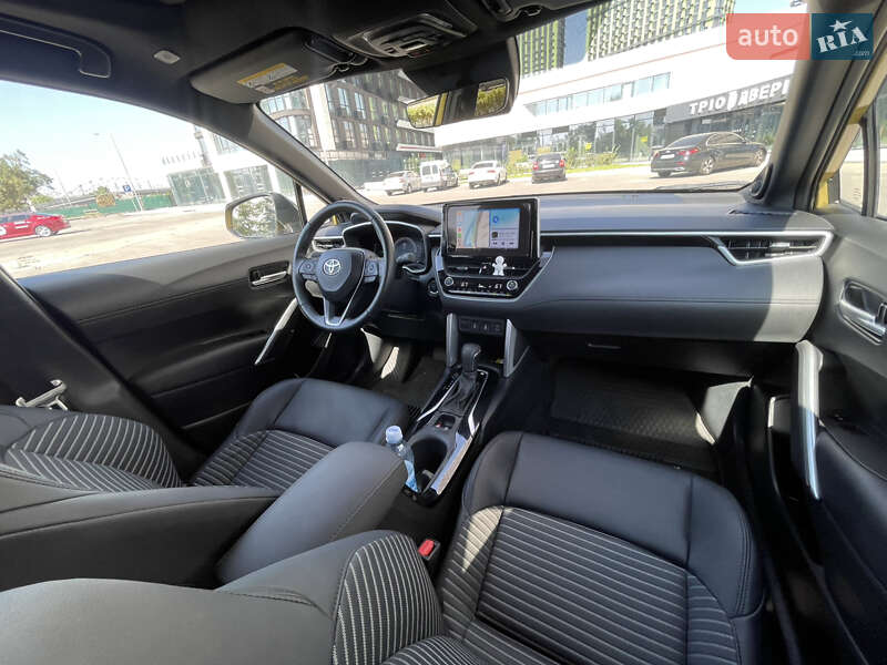 Позашляховик / Кросовер Toyota Corolla Cross 2023 в Києві