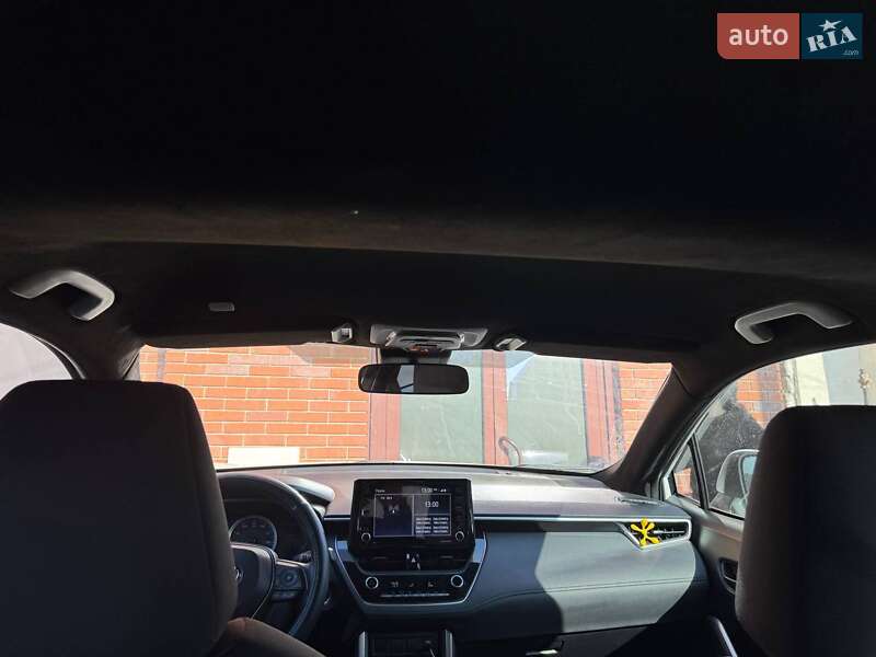 Внедорожник / Кроссовер Toyota Corolla Cross 2022 в Днепре фото 2 Внедорожник / Кроссовер Toyota Corolla Cross 2022 в Днепре