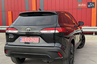 Позашляховик / Кросовер Toyota Corolla Cross 2022 в 