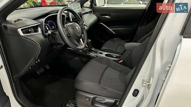 Позашляховик / Кросовер Toyota Corolla Cross 2023 в Ужгороді