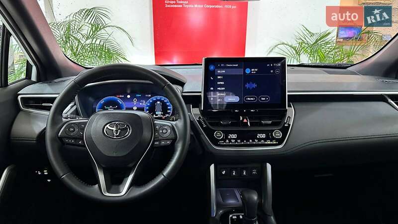 Позашляховик / Кросовер Toyota Corolla Cross 2023 в Ужгороді