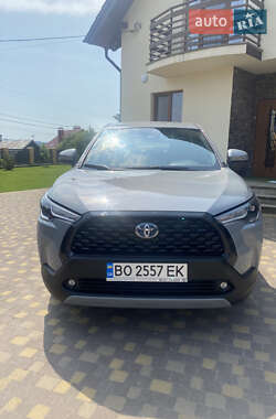 Внедорожник / Кроссовер Toyota Corolla Cross 2022 в Тернополе
