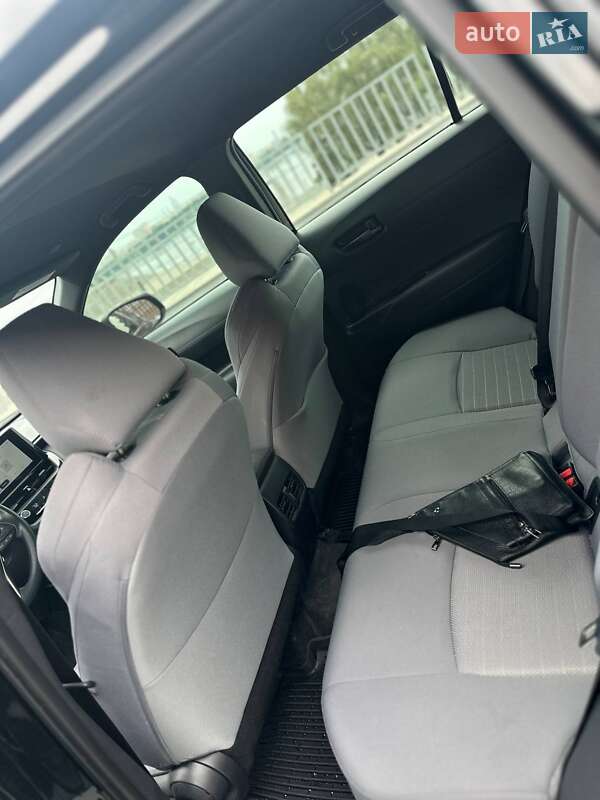 Внедорожник / Кроссовер Toyota Corolla Cross 2023 в Днепре фото 14 Внедорожник / Кроссовер Toyota Corolla Cross 2023 в Днепре