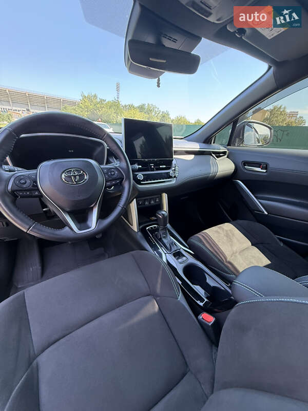 Внедорожник / Кроссовер Toyota Corolla Cross 2022 в Ивано-Франковске