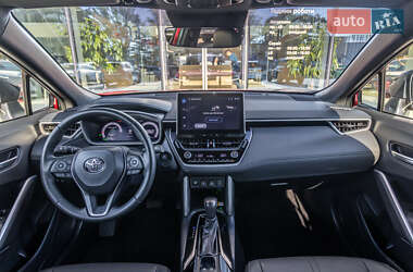 Позашляховик / Кросовер Toyota Corolla Cross 2024 в 