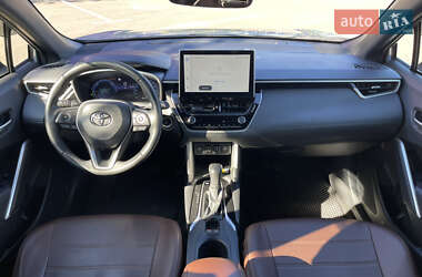 Внедорожник / Кроссовер Toyota Corolla Cross 2023 в 