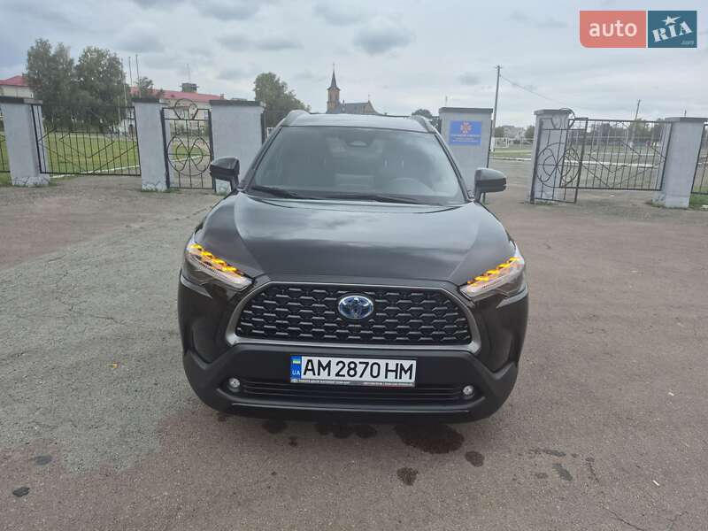 Внедорожник / Кроссовер Toyota Corolla Cross 2023 в Житомире