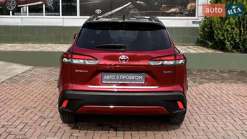 Позашляховик / Кросовер Toyota Corolla Cross 2024 в Чернівцях