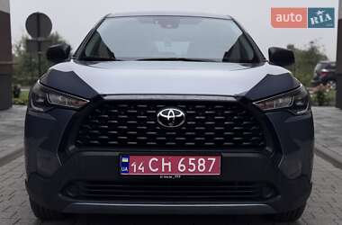 Внедорожник / Кроссовер Toyota Corolla Cross 2022 в 