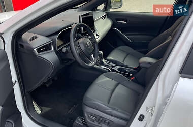 Позашляховик / Кросовер Toyota Corolla Cross 2024 в 