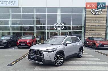 Внедорожник / Кроссовер Toyota Corolla Cross 2022 в Киеве