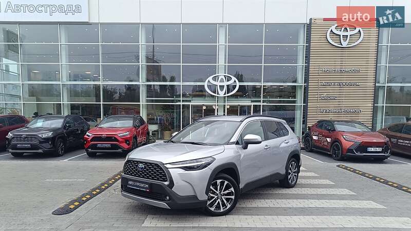 Внедорожник / Кроссовер Toyota Corolla Cross 2022 в 