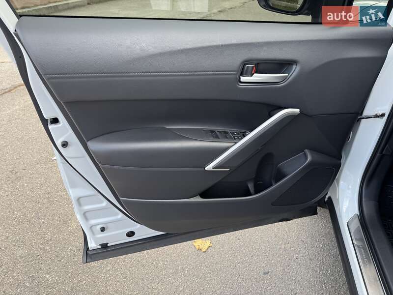 Позашляховик / Кросовер Toyota Corolla Cross 2022 в Умані фото 30 Позашляховик / Кросовер Toyota Corolla Cross 2022 в Умані