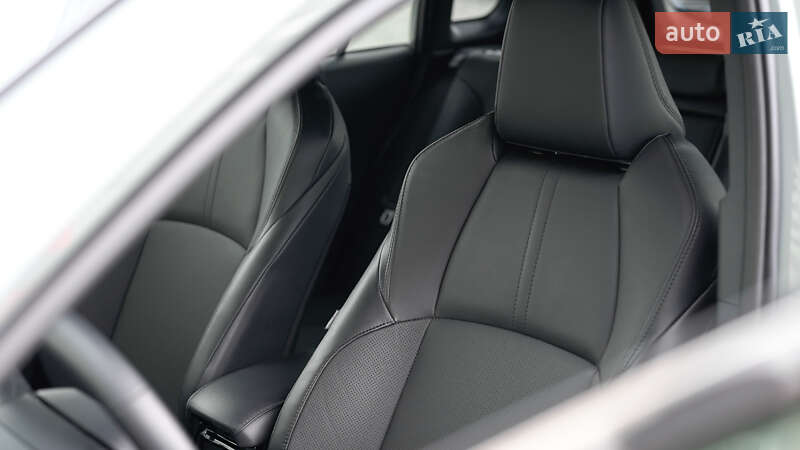 Позашляховик / Кросовер Toyota Corolla Cross 2024 в Львові