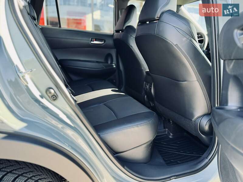 Позашляховик / Кросовер Toyota Corolla Cross 2023 в Тернополі