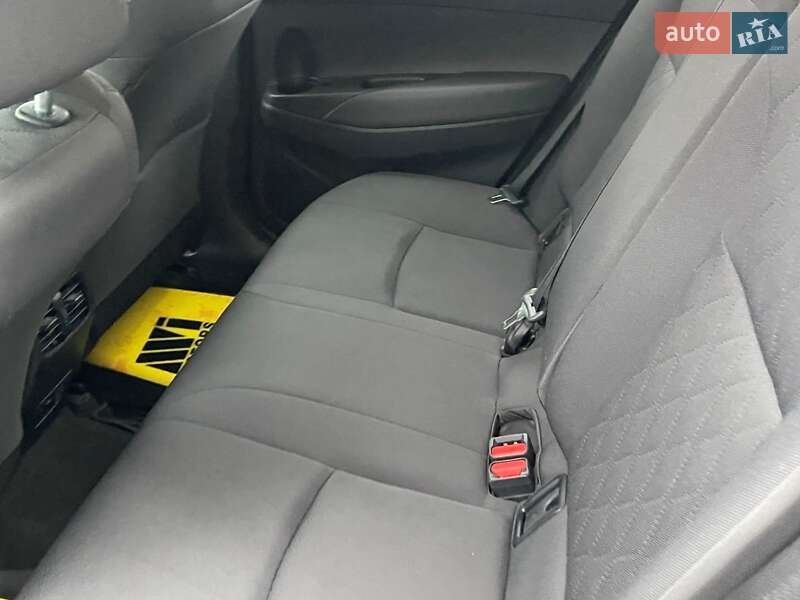 Внедорожник / Кроссовер Toyota Corolla Cross 2022 в Киеве